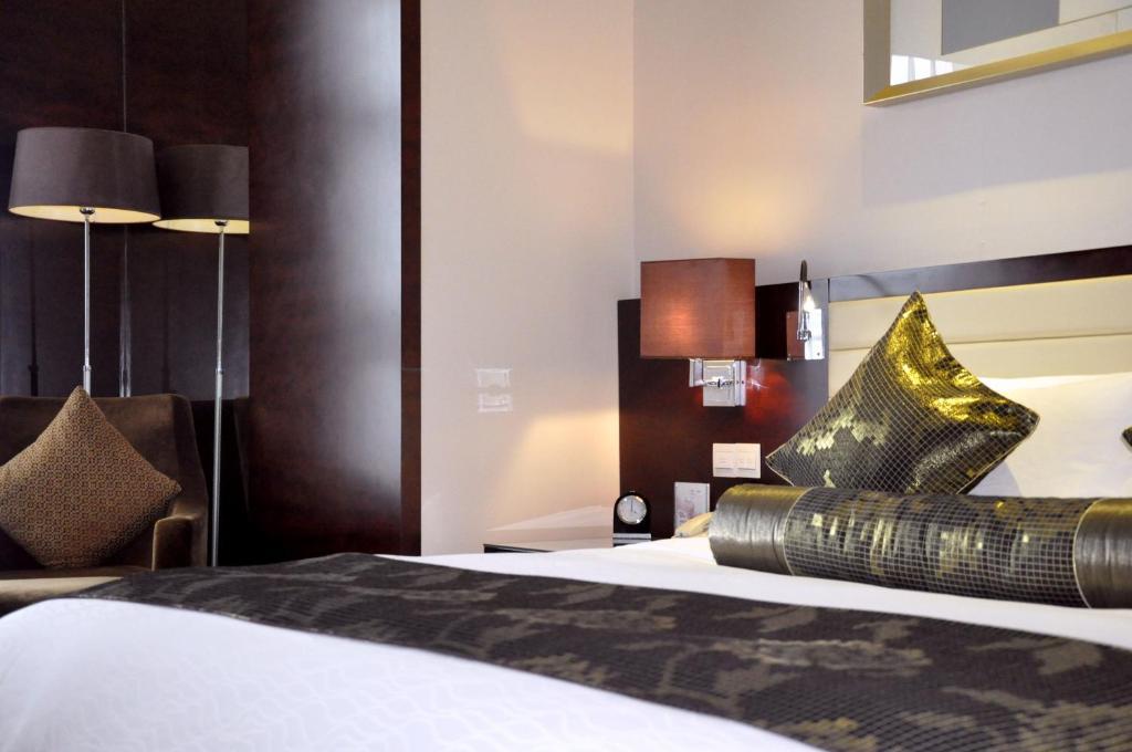 New Century Hotel Циндао Экстерьер фото